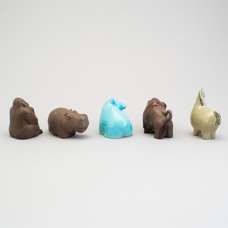 STIG LINDBERG, a lot of five stoneware figurines, Gustavsberg 1940/60s.