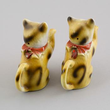 BRINGARE, 1 par, porslin, Kina, 1900-talets första hälft.