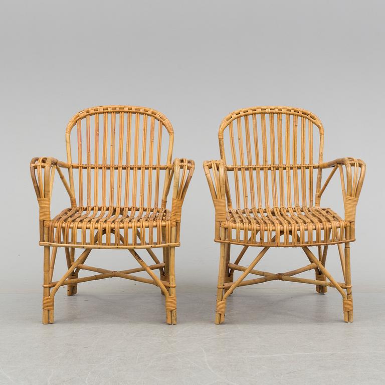 FÅTÖLJER, ett par, 1900-talets mitt.