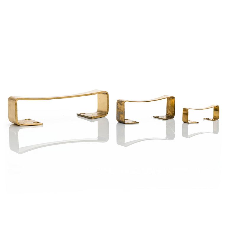 AULIS LEINONEN, Set of 32 door handles 'Ara' for Auran Rautateollisuus  1960/1970's.