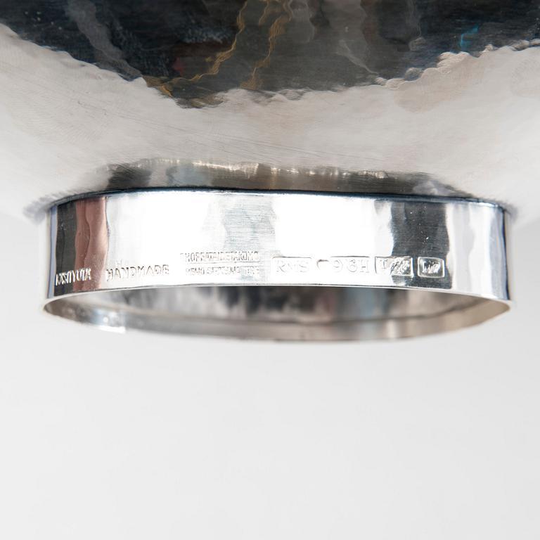SKÅL, silver, Hopeataidetakomo Reijo Sirkeoja t:re, 1965. Vikt 311 g.