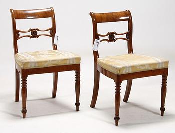STOLAR, ett par, senempire, 1800-talets första hälft.
