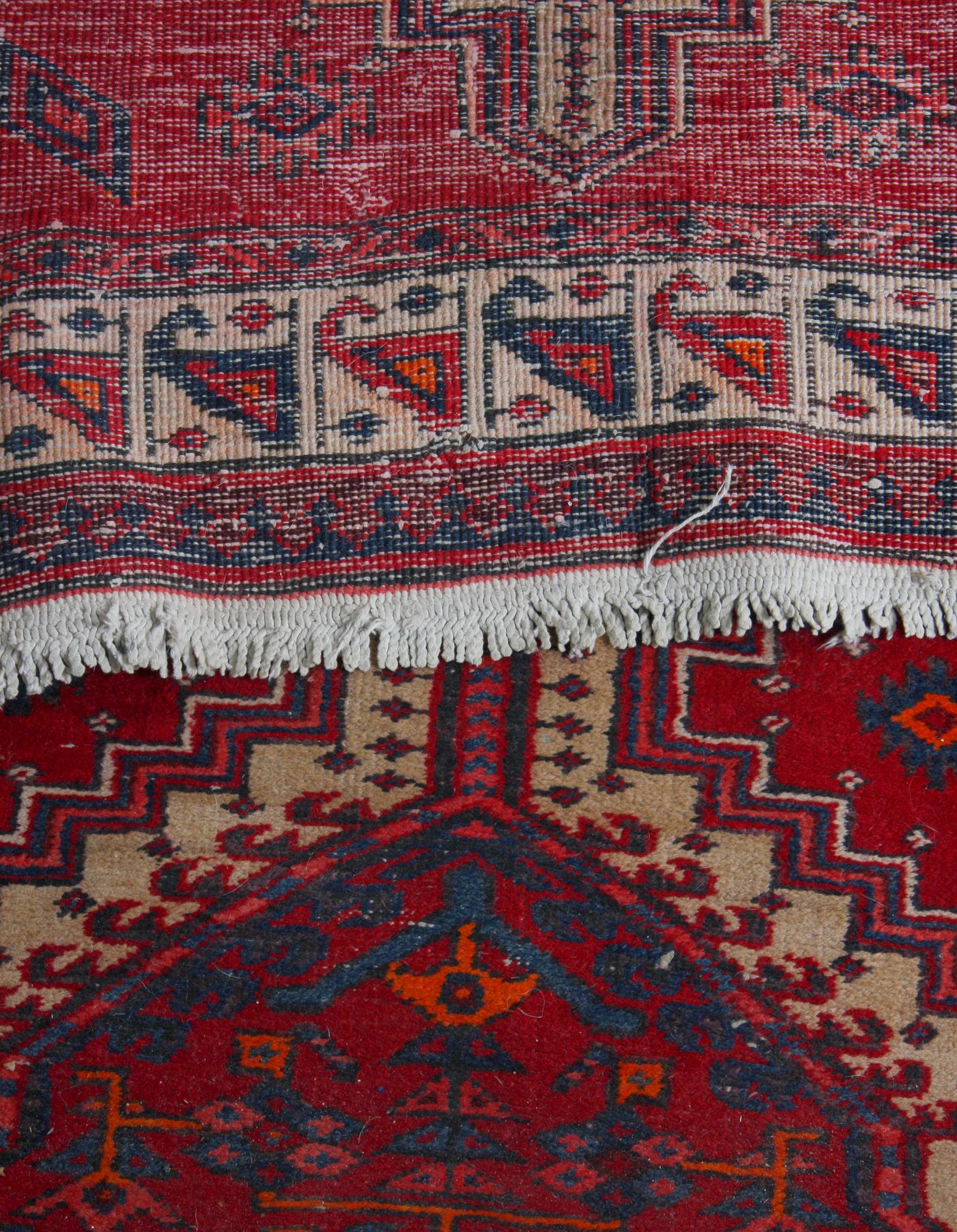 GALLERIMATTA, orientalisk. 328 x 100.