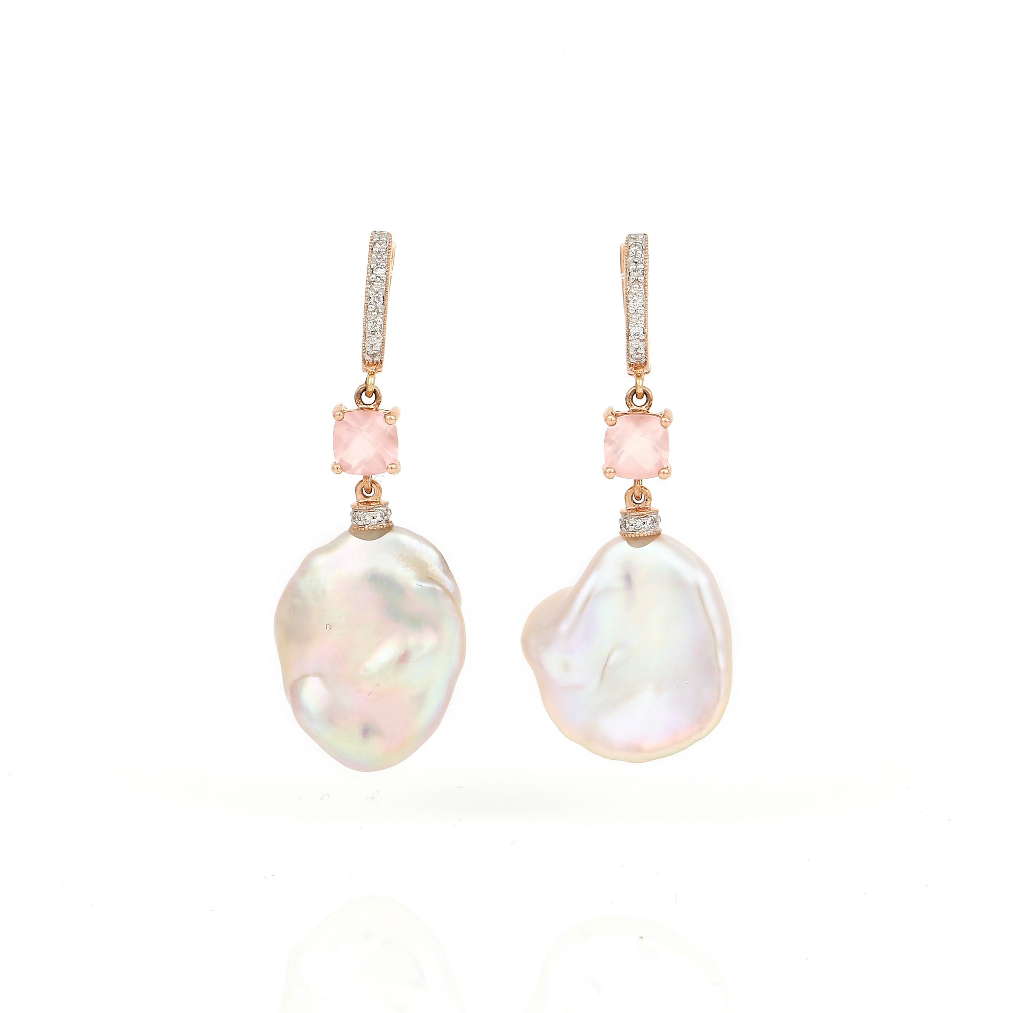 ÖRHÄNGEN, ett par, 14K rosa guld med barockformade sötvattenspärlor, rosa kvarts och små diamanter.  Total vikt ca 8 g.