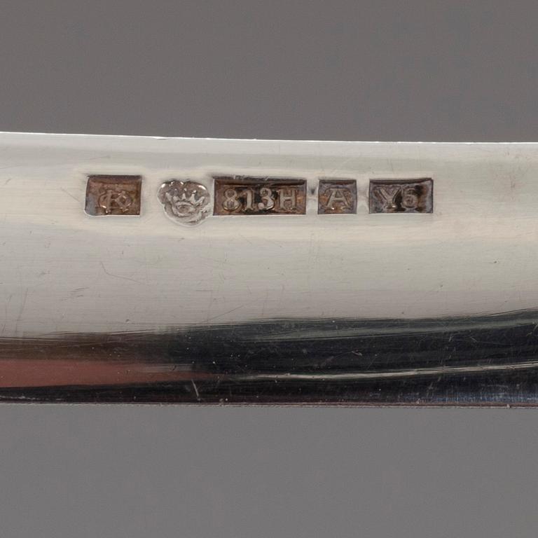 FRUKTKNIVAR, silver 12 st, "Musslan", Osuusliike Kultaseppä, Åbo 1928. Vikt tot. 423 g.