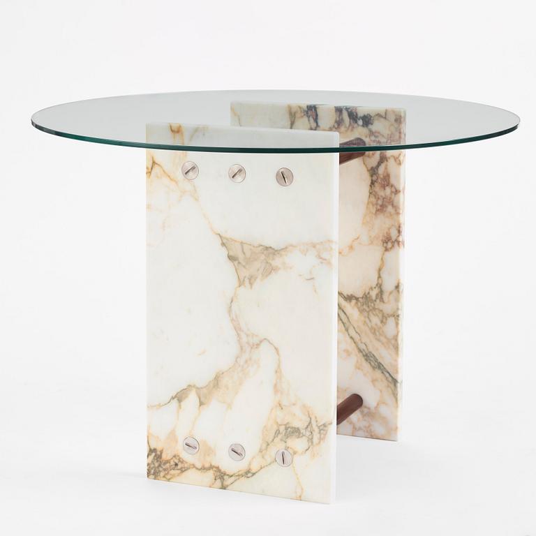 Per Söderberg, ett unikt bord, "PS Bespoke Cube”, No Early Birds, 2021.