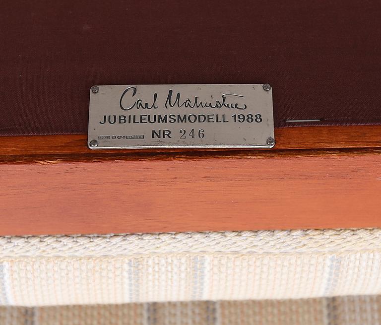 FÅTÖLJ, "Husfadern", Carl Malmsten, Jubileumsmodell 1988, nr 246, AB O.H Sjögren, 1900-talets andra hälft.