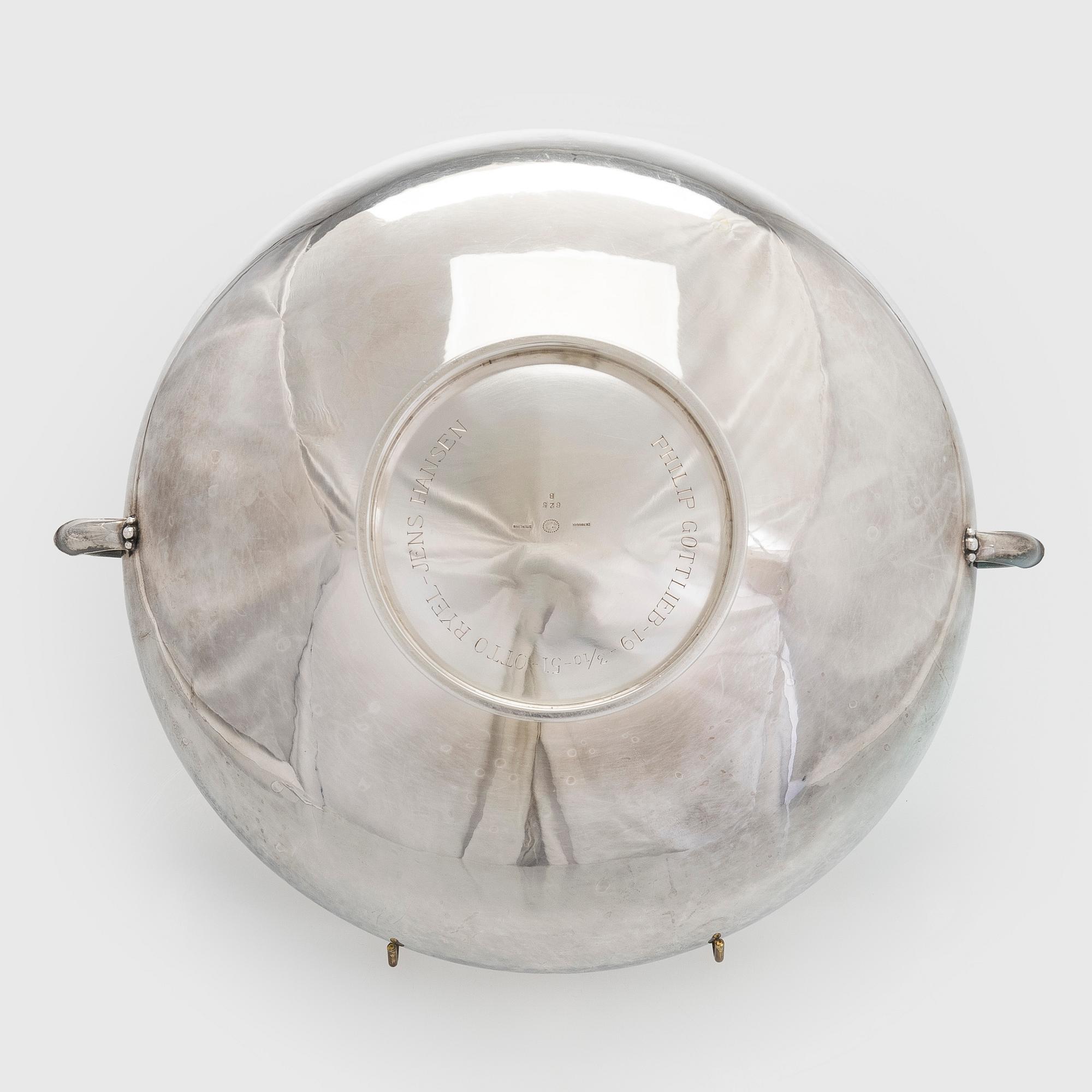 Georg Jensen, Hedelmämalja, sterlinghopea, Design nro 625 B, Tanska 1945 jälkeen.