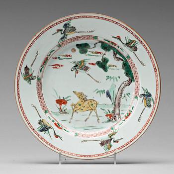 614. A set of 12 famille verte dinner plates, Qing dynasty, Kangxi (1662-1722).