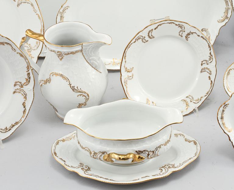 SERVISDELAR, 58 st, porslin, "Sanssouci", Rosenthal, 1900-tal.