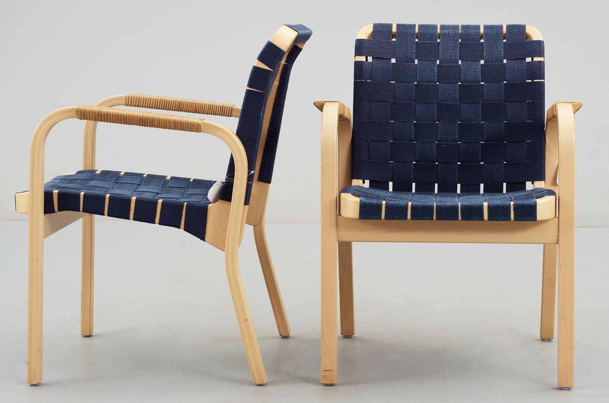 KARMSTOLAR, 4 st, modell 45, Alvar Aalto, Artek, Finland, 1900-talets andra hälft.