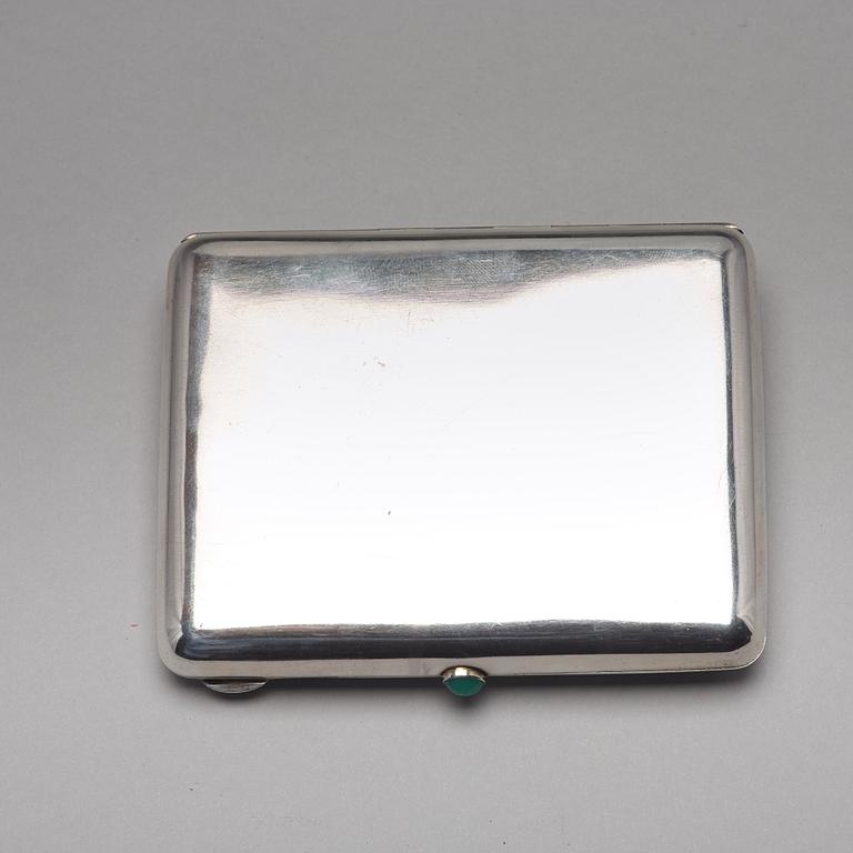 Cigarettetui, icke identifierad mästarstämpel, silver, Moskva 1908-1917.