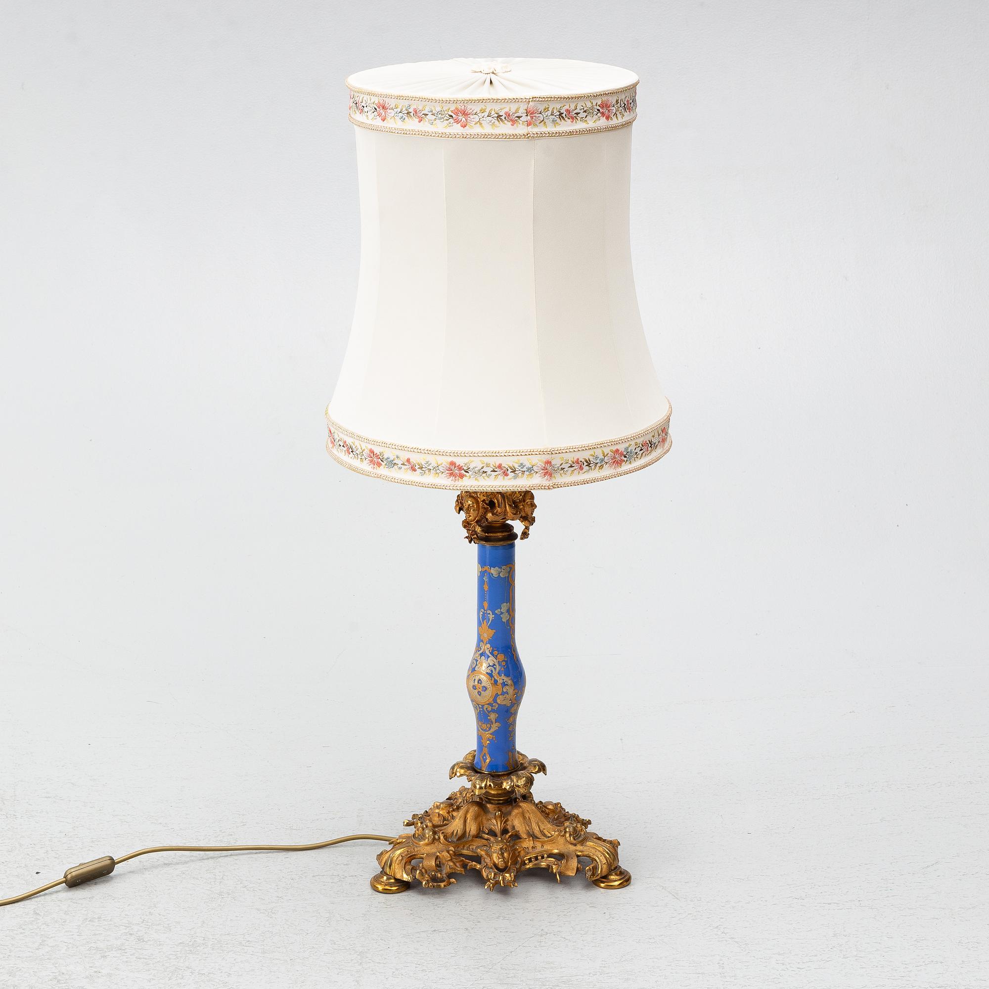 A table lamp, late 19th Century.