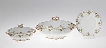 MATSERVIS, 60 delar, porslin, rokokostil, Frank Haviland, Limoges, Frankrike.