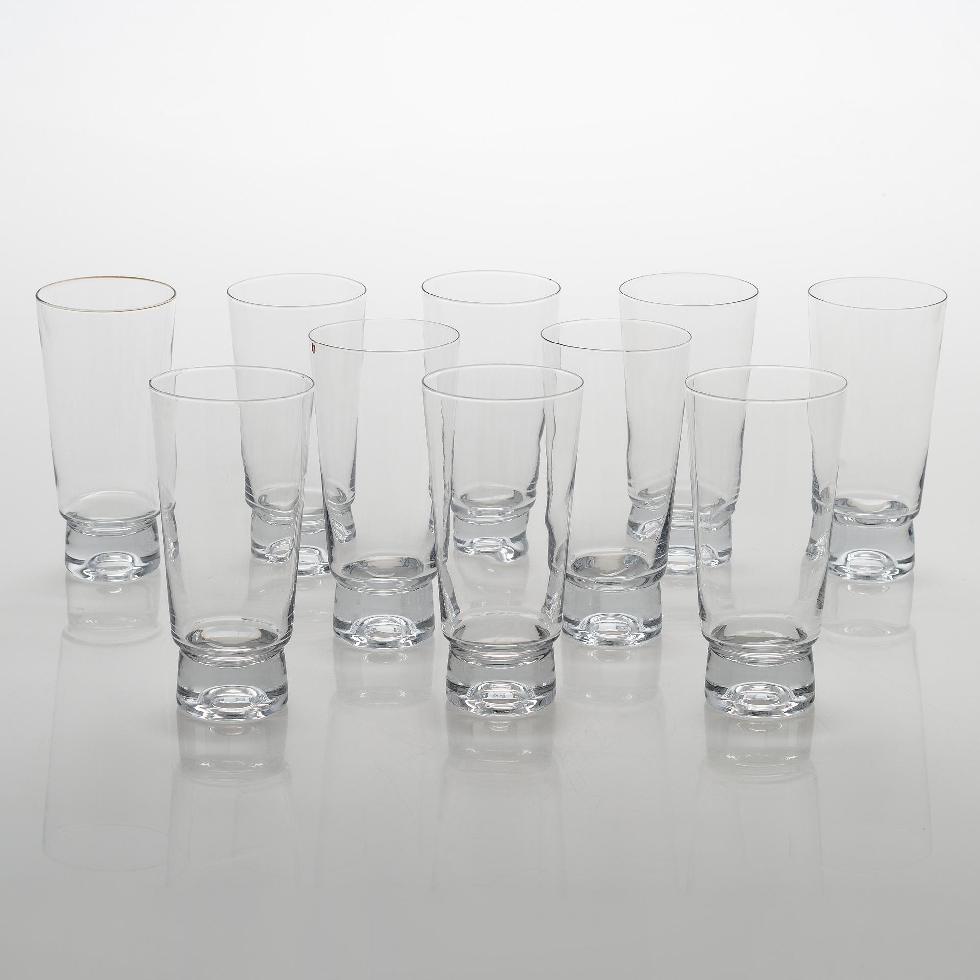 Tapio Wirkkala, A 47-piece glassware set "Future". Iittala, late 20th century.