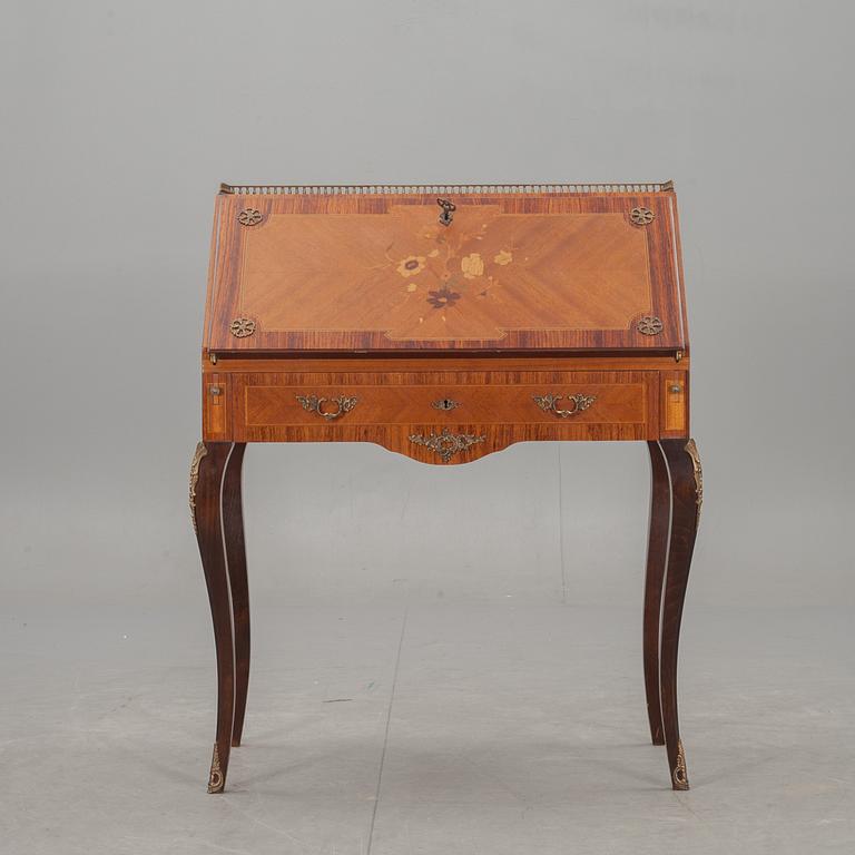 SEKRETÄR, rokokostil, 1900-talets mitt.