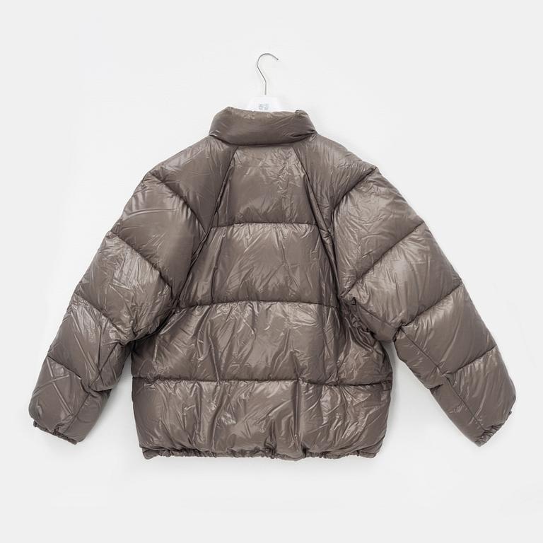 Moncler, dunjacka, storlek 4.