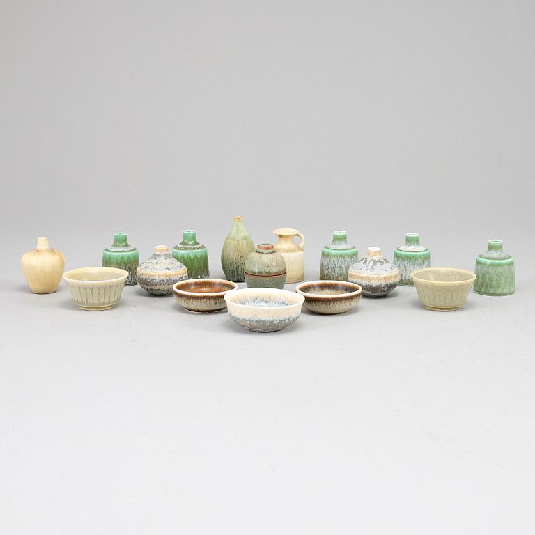 CARL-HARRY STÅLHANE, a set of 16 stoneware miniature vases and bowls, Rörstrand.