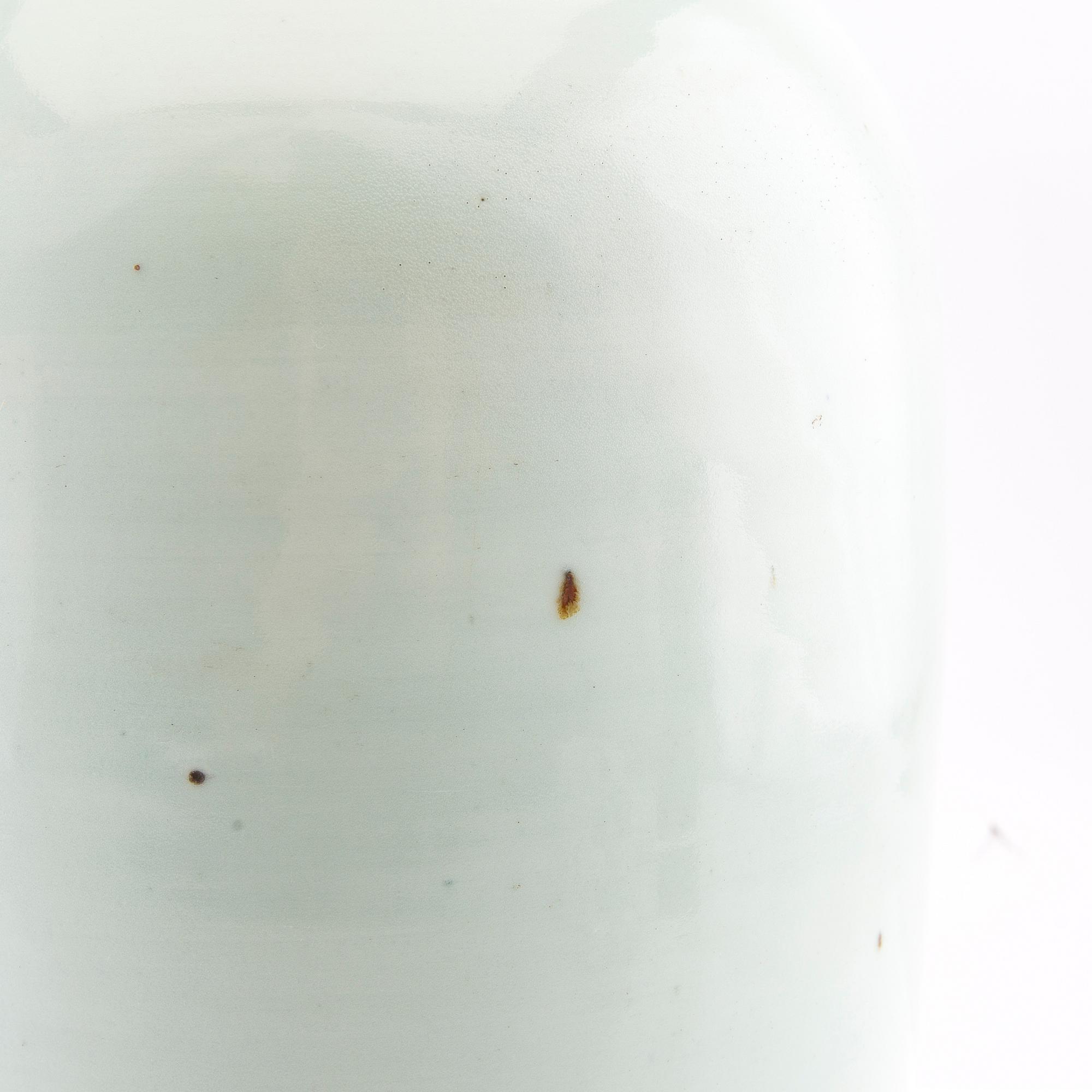 Two Chinese blue and white vases, late Qing dynasty, first half of the 20th century.