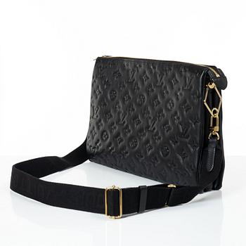Louis Vuitton, väska, "Coussin MM" 2021.