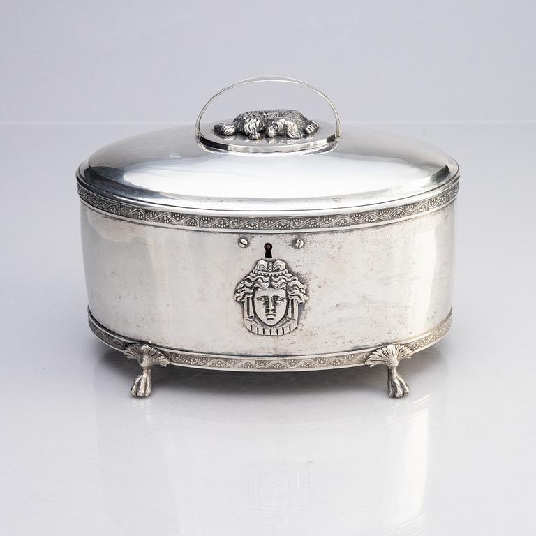 Anders Emanuel Blomquist, sockerskrin, silver, Vadstena 1825. Empire.