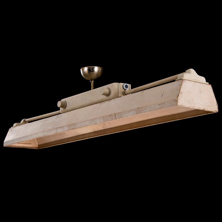 A mid 20th century Finnsh '415/1-3' industrial light for Metallivalmiste.