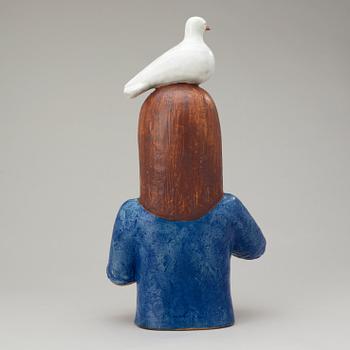 A Lisa Larson Larson stoneware sculpture of a girl with doves, Gustavsberg.