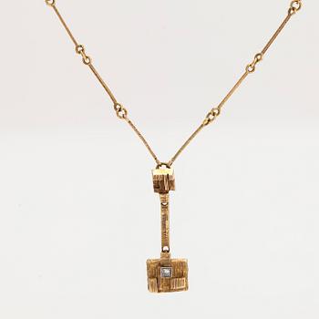 Björn Weckström, An 18K gold necklace 'Thai' with an 8/8-cut diamond ca. 0.02 ct. Lapponia 1978.