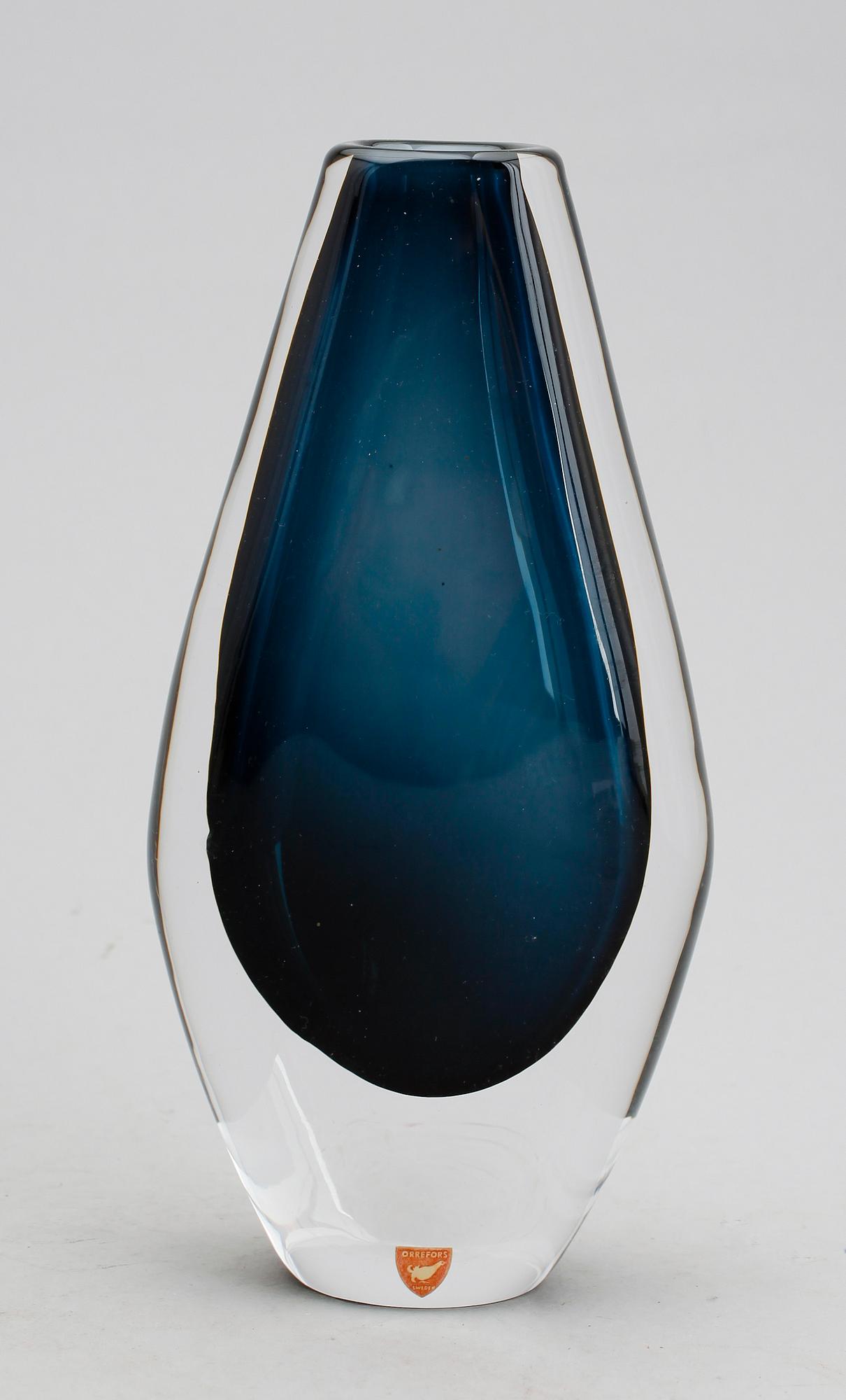 VAS, glas, sannolikt Sven Palmqvist, Orrefors, 1900-talets mitt.