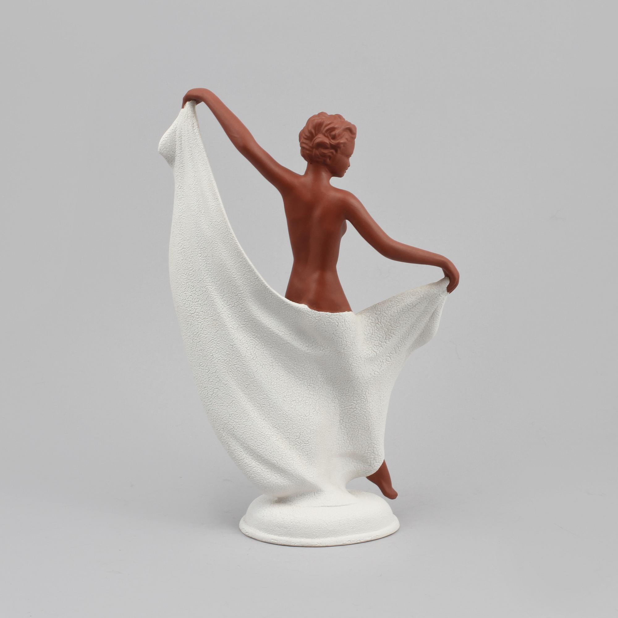 FIGURIN, keramik, möjligen Goldscheider, 1900-talets första hälft.