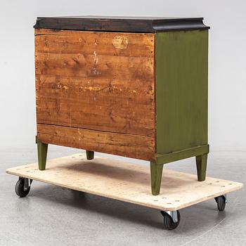 A late 19th century chest of three drawers.