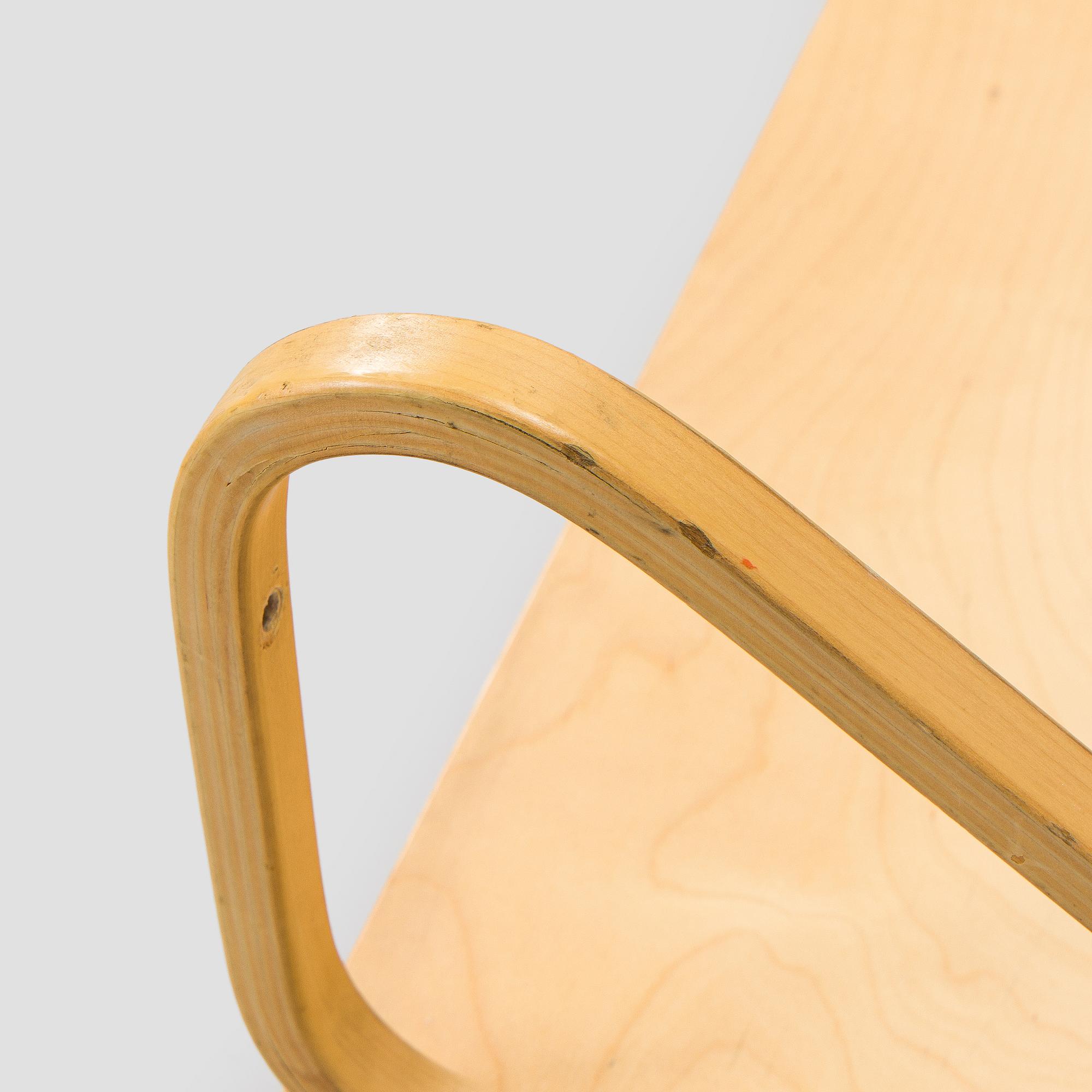 Alvar Aalto, three '112B' shelves, Artek, late 20th century.