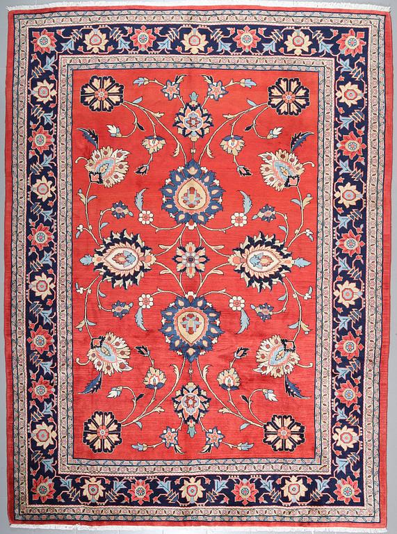 A MAHALLAT RUG, 363 x 264 cm.