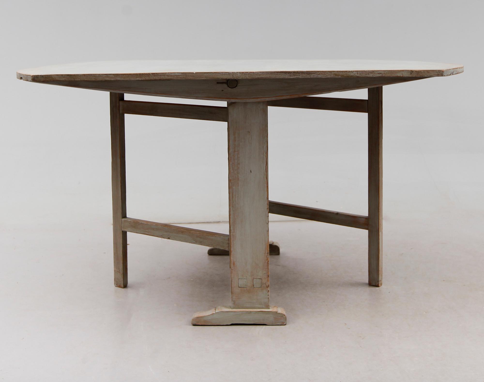 FÄLLBORD, 1800-talets första hälft.