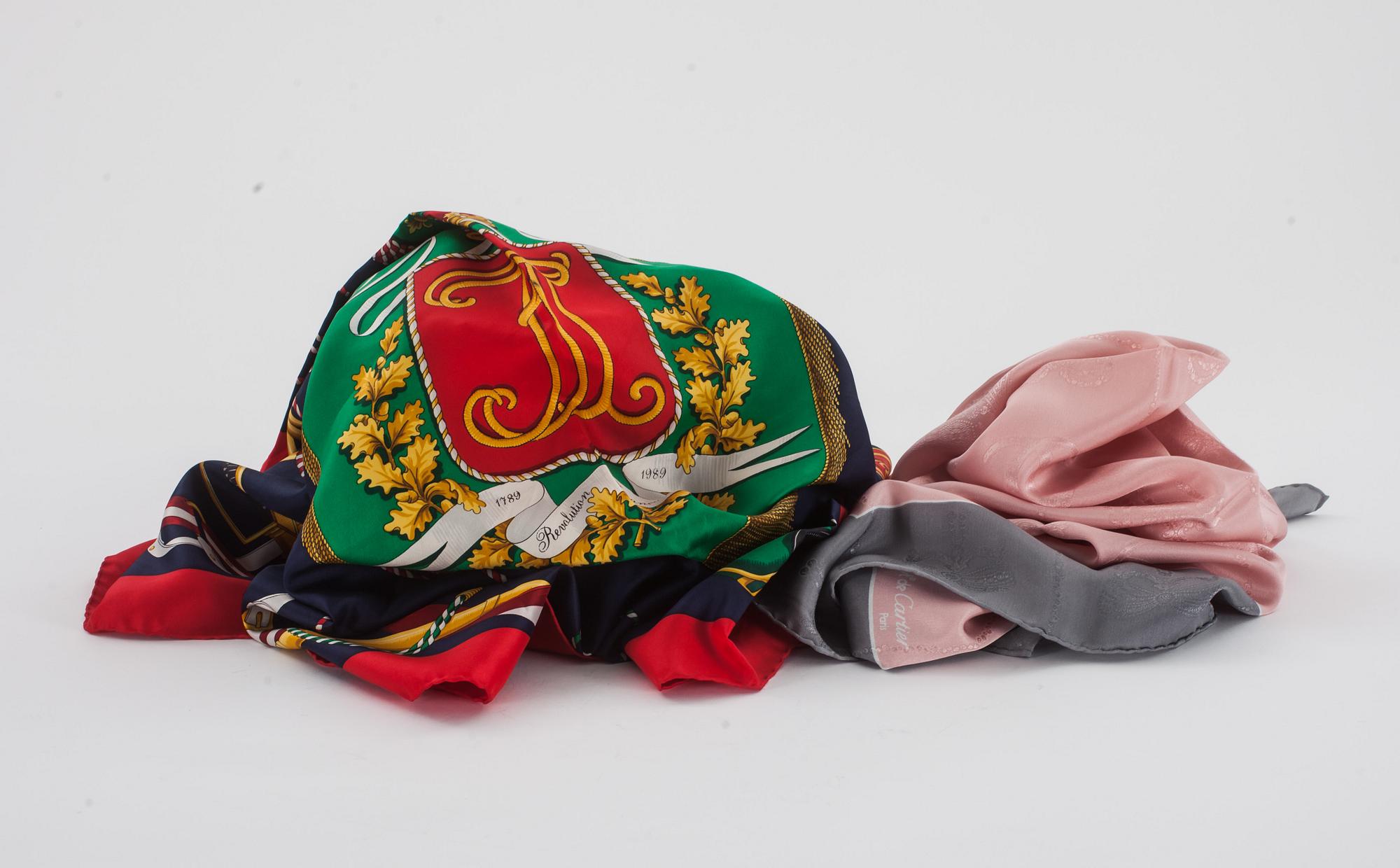 SCARF, Cartier samt Celine.