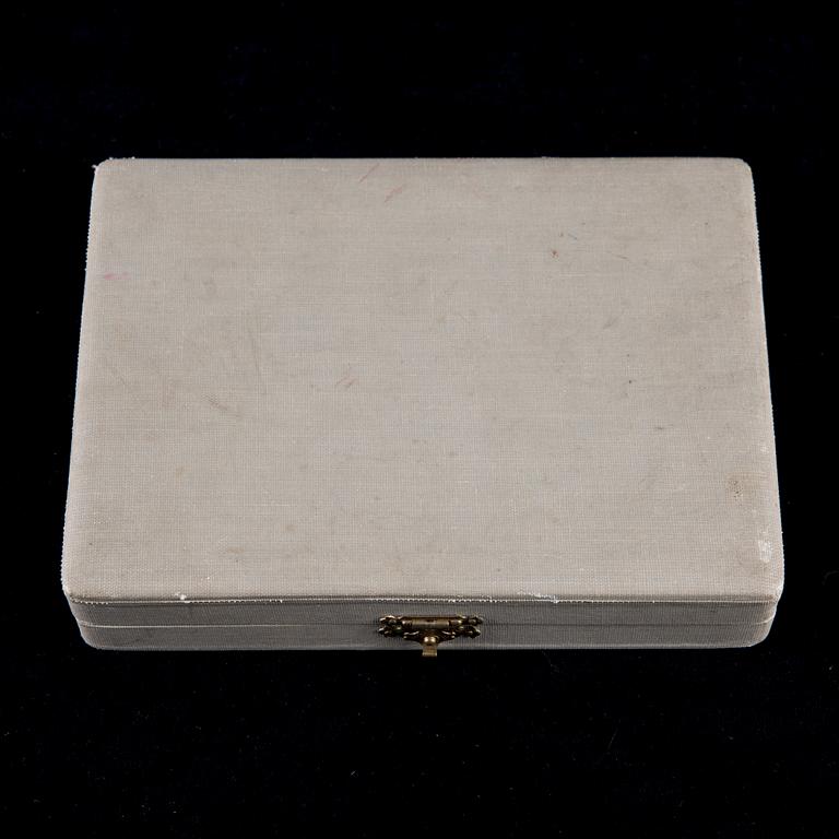 KAFFESKEDAR, 6 st, emalj samt förgyllt silver, Tillander, Helsingfors 1962-63. Total vikt 75,4 g.