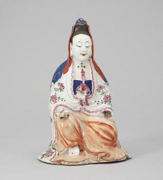 A famille rose figure of Guanyin, Qing dynasty, Qianlong (1736-1795).