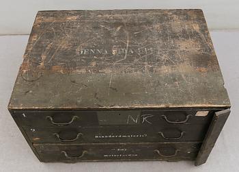 LÅDFACK, 1900-talets första hälft.