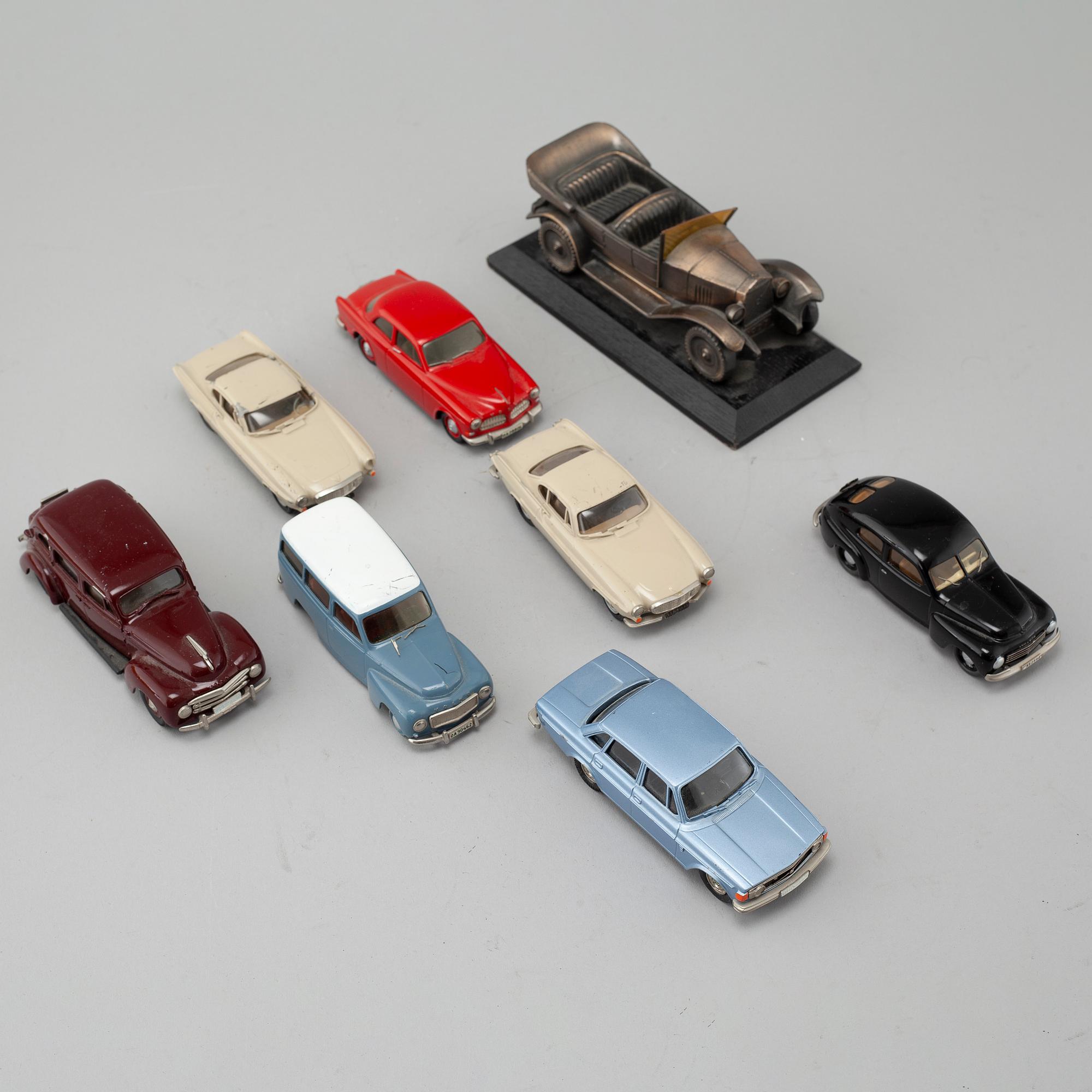 A collection of toy cars of 8 pcs, England. 20th century.