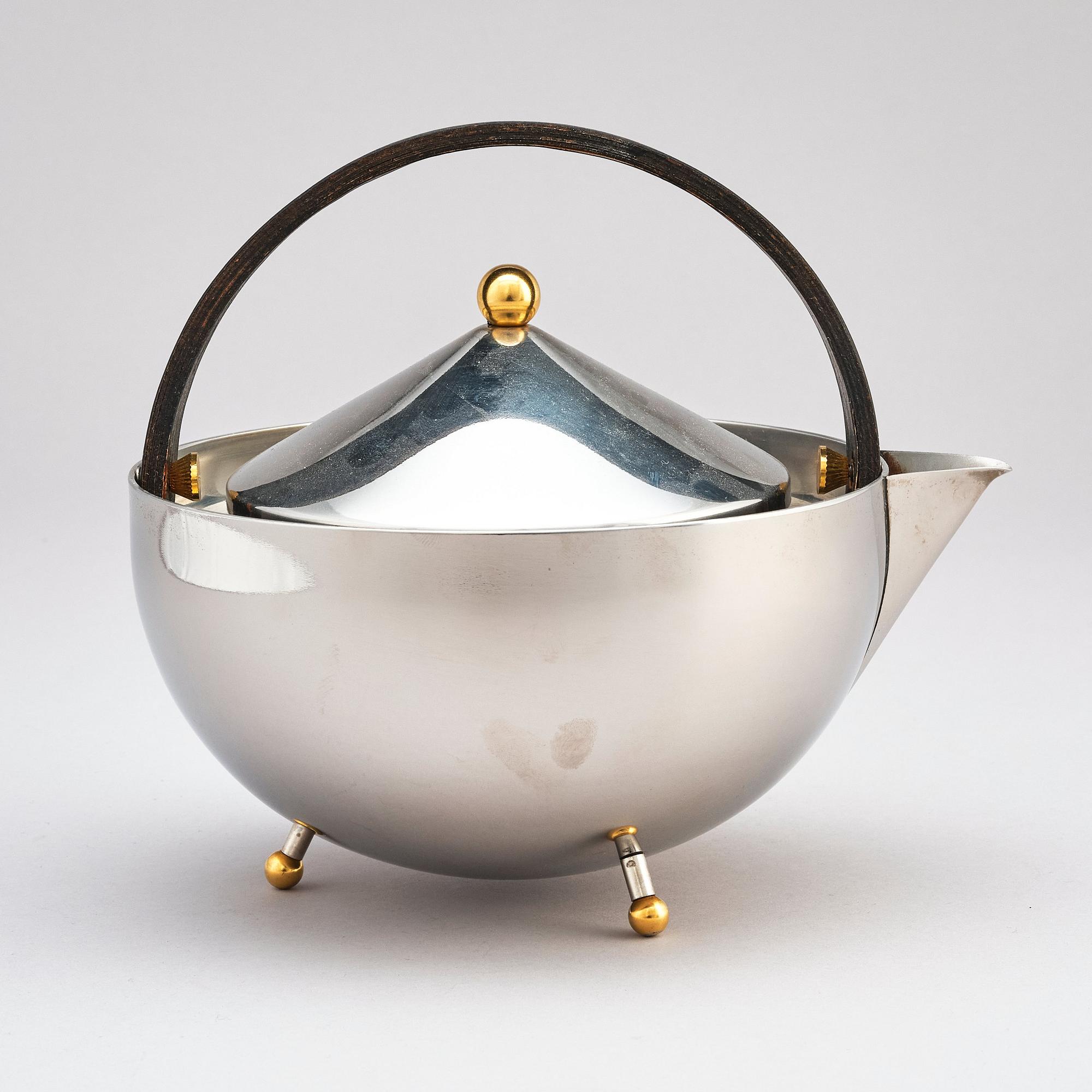 Richard Sapper, & Carsten Jörgensen, a water- and tea boiler, Alessi and Bodum, late 20th century.