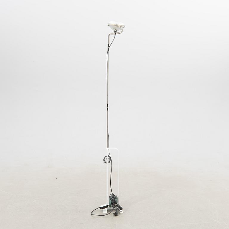 Achille & Pier Giacomo Castiglioni, floor lamp, "Toio", Flos, Italy.