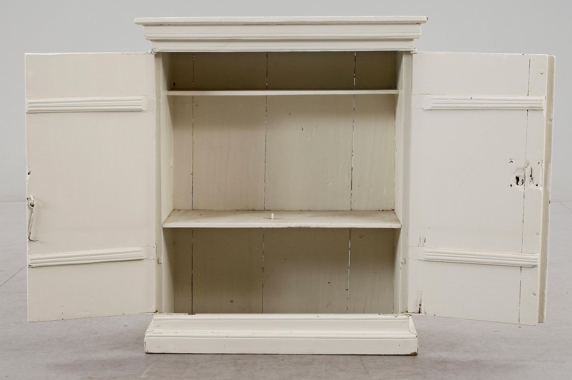 HÄNGSKÅP, gustaviansk provins, 1800-tal.