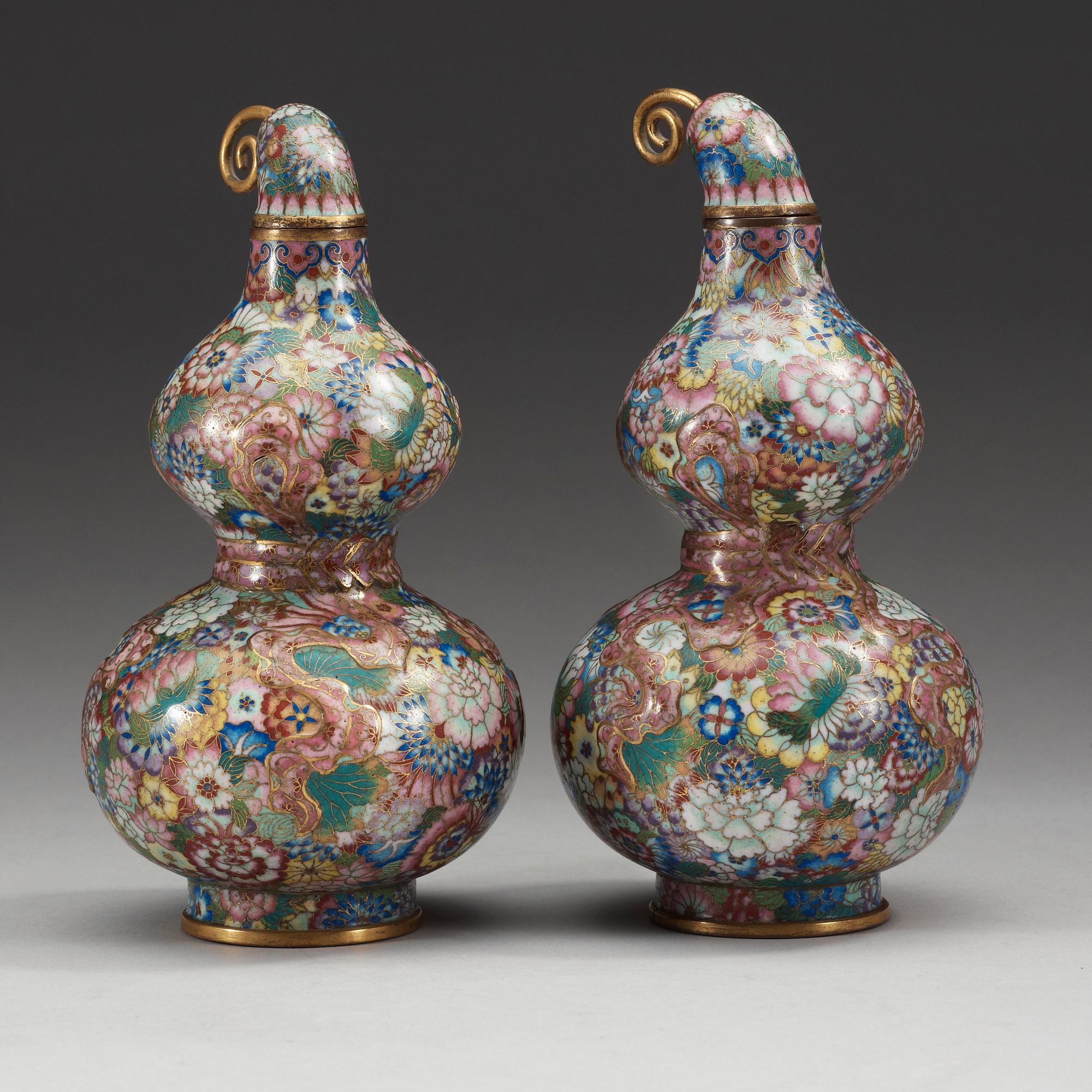 VASER med LOCK, ett par, cloisonné. Qing dynastin (1644-1912).