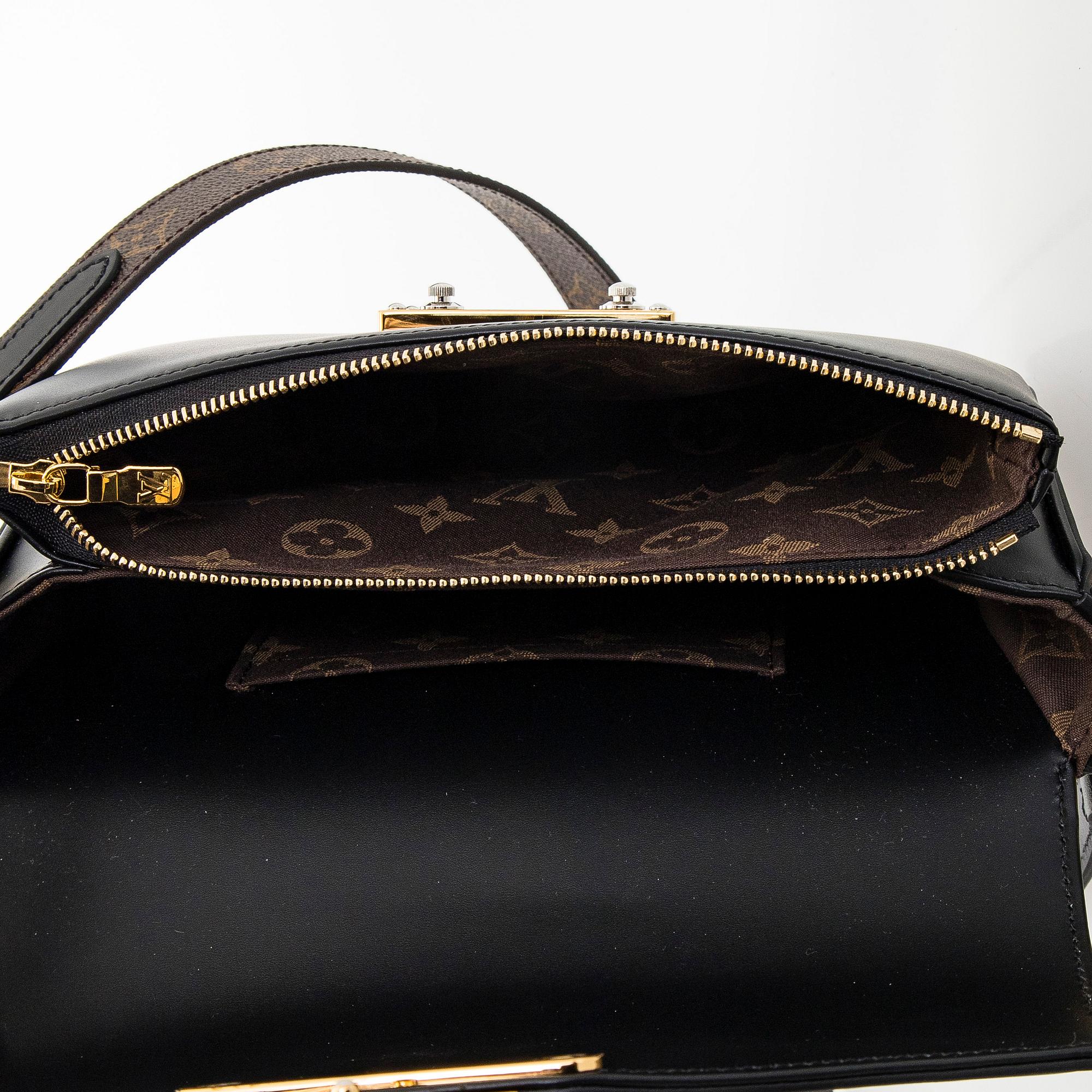 Louis Vuitton, laukku "Swing".