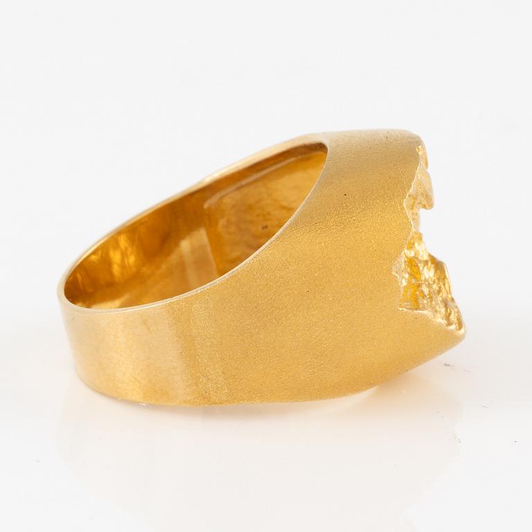 A Björn Weckström,  "Devil's Wheel"  ring 18K gold, Lapponia 1978.