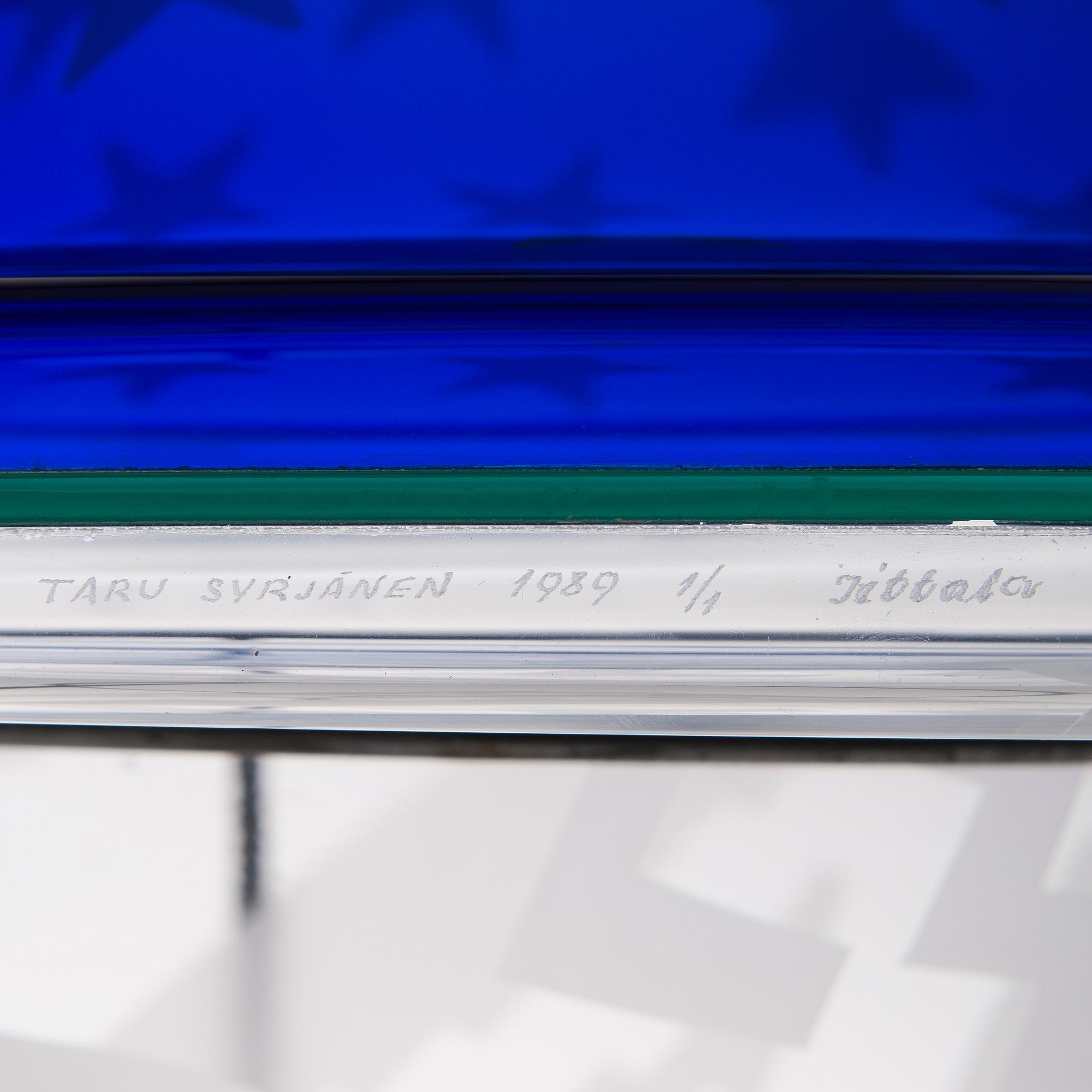 A glass sculpture "Under the Sky" signed Taru Syrjänen 1989 1/1 Iittala.