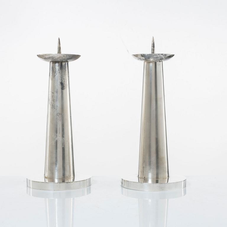 Åke Strömdahl, A pair of Swedish sterling silver candlesticks, company Hugo Strömdahl AB, Stockholm 1955.