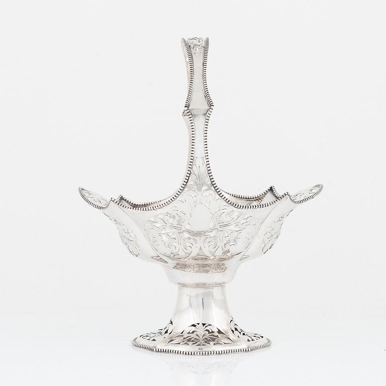 Brödkorg, silver, svensk importstämpel, 1900-talets första hälft.