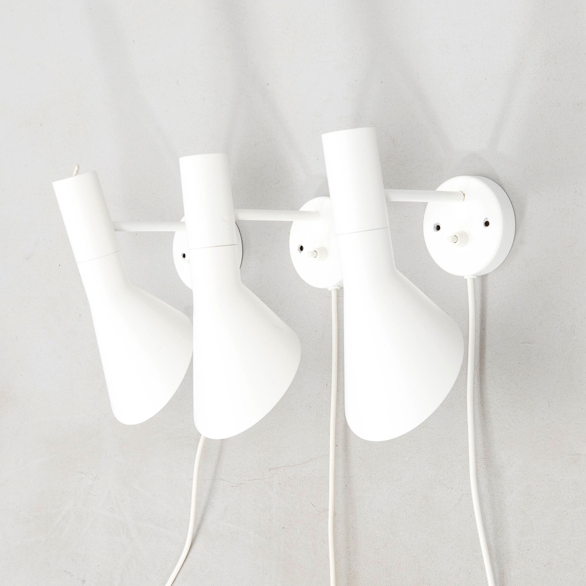 Arne Jacobsen, vägglampor 3 st AJ för Louis Poulsen Danmark 2000-tal.