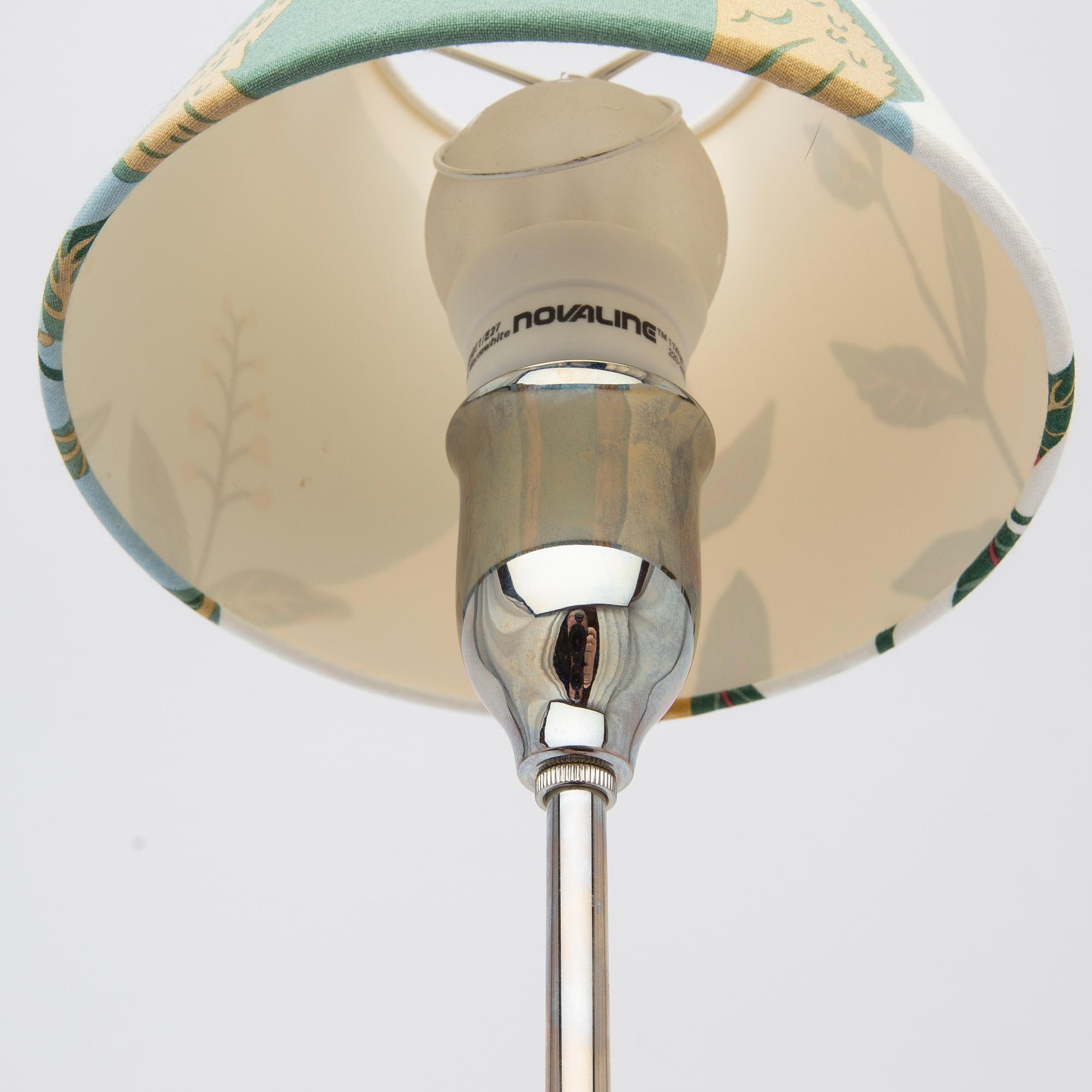 Josef Frank, bordslampa, modell 2552, Firma Svenskt Tenn.